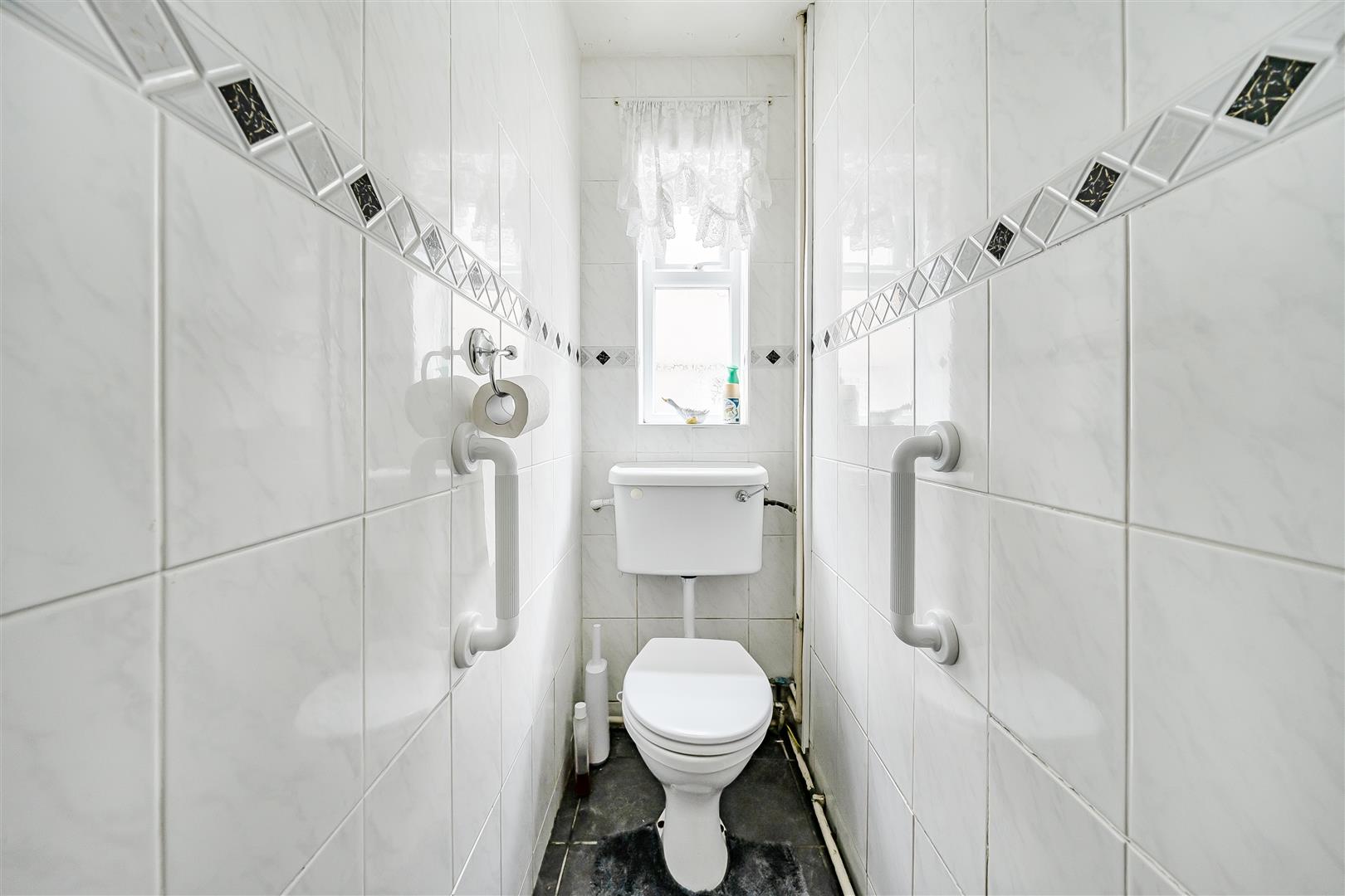 Heol Will George, Waunarlwydd, Swansea, SA5 4RS